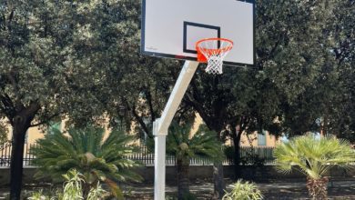 Paceco, zwei neue Basketballkörbe, die den Bürgern zur Verfügung stehen