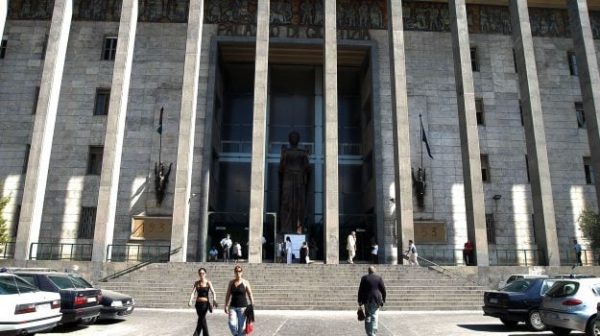 Syracuse, la apelación rechazada: dos policías acusados ​​​​de narcotráfico siguen en prisión