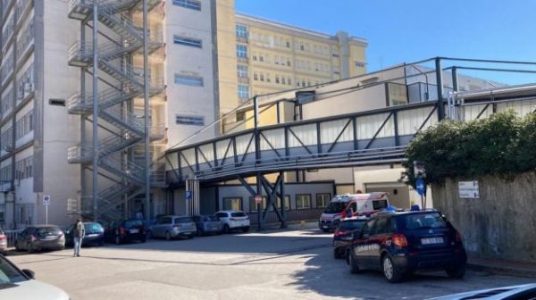Pronto soccorso ospedale Caltanissetta 1 625x350 - Una apreciación demasiado para una niña provocó la pelea mortal en Caltanissetta