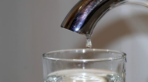 acqua 625x350 - Arrêt de l'approvisionnement en eau, fermeture d'une trentaine d'écoles à Messine : voici celles