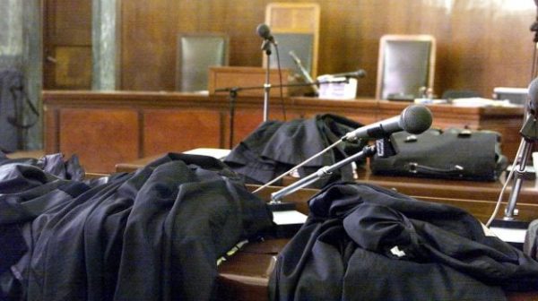 Enna, cerrada la investigación sobre un ex policía y dos familiares suyos: fueron acusados de estafa