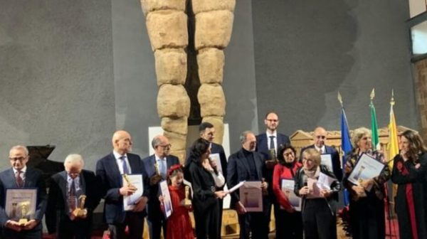 Siciliens célèbres dans le monde, lauréats du prix Telamone à Agrigente: voici les noms
