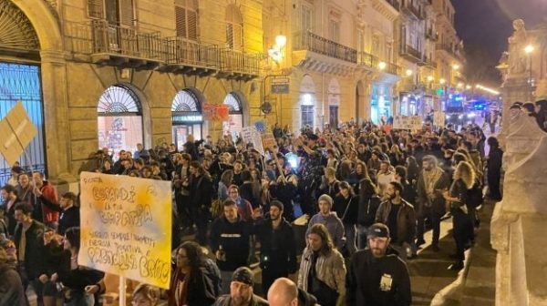 Palerme, dans la rue contre les réformes anti-rave : "Des peines excessives et intolérables"