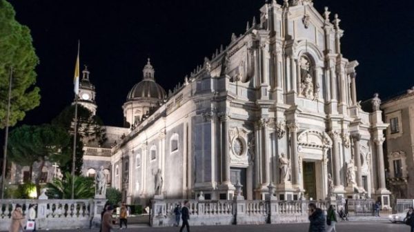 Catania, llega la iluminación LED artística para los monumentos barrocos