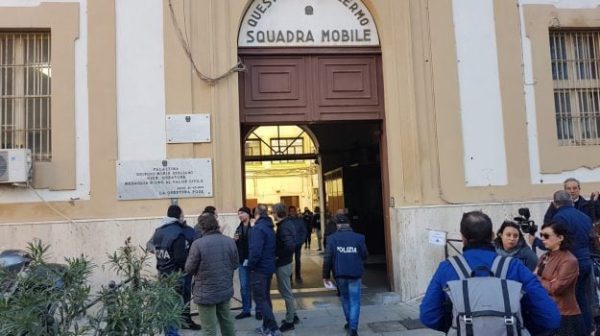operazionelampedusa520 625x350 - Mafia, robos y cheques: el presupuesto 2022 de la comisaría de Palermo, todos los números