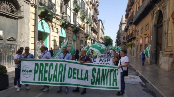 Une manifestation a été appelée à Palerme par des agents de santé précaires