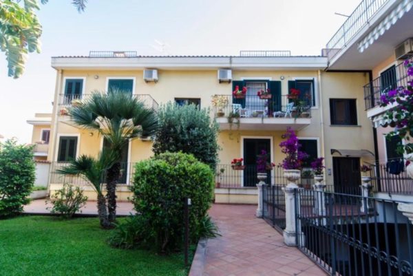 casa vacanza acquamarina (f) acireale sicilia