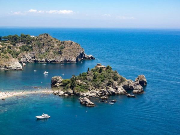 isola bella, taormina, italia