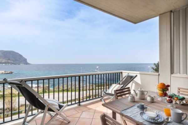 mondello in terrazza by domusicily, palermo, italia