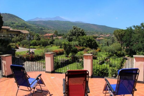 villa vulcano, tra l'etna e il mare (f) zafferana etnea