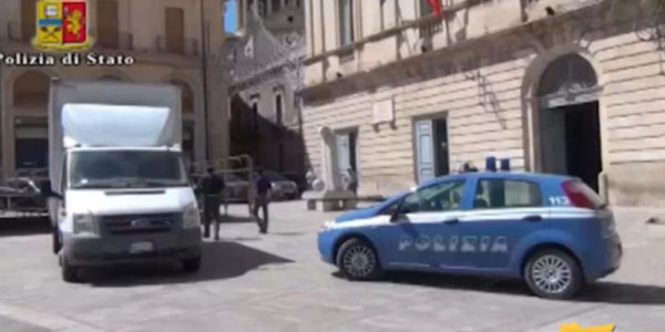 Attempt to rape a woman in Ragusa, stopped by her husband and some bystanders