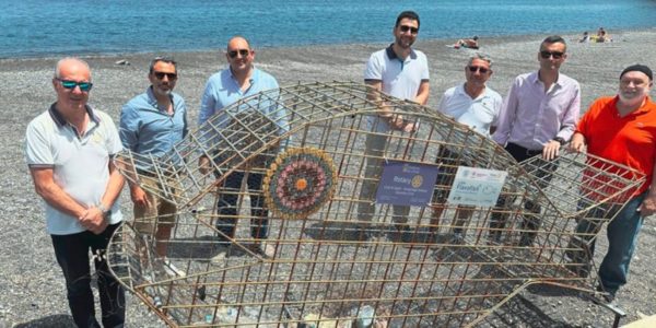 Lipari, Flavofish arrive at Canneto beach: they will catch the plastic.