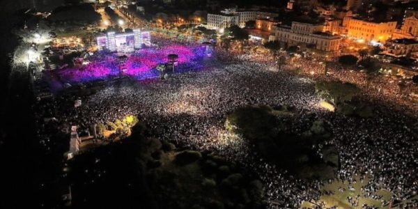 Centomila persone in festa per il grande concerto sul prato del Foro Italico di Palermo