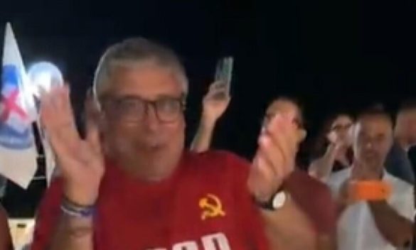 Cuffaro: «La maglietta rossa è un regalo di Gorbaciov»