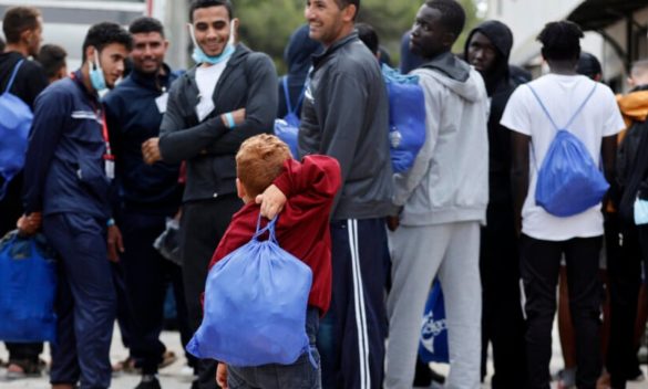 Lampedusa, più di 3.500 migranti all'hotspot