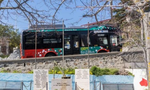Messina, automobilista bloccato nel traffico aggredisce il giovane conducente di un bus