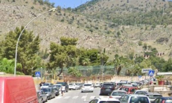 Tornano i furti di autoradio a Palermo: arrestato dopo avere sfondato il vetro di una vettura