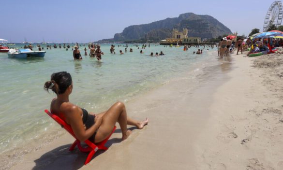 Il caldo resiste per tutta la settimana in Sicilia, temperature oltre i 30 gradi