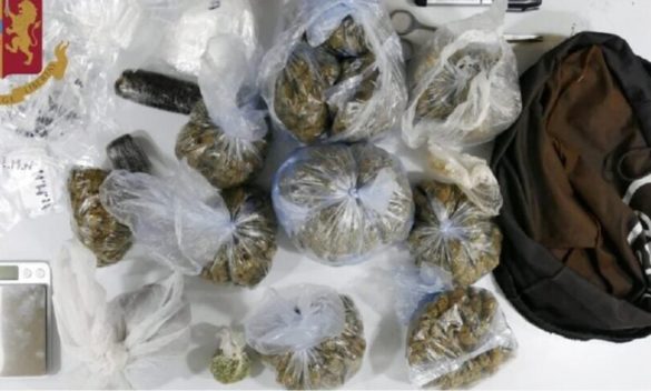 Un chilo e mezzo di marijuana in casa, arrestato a Messina