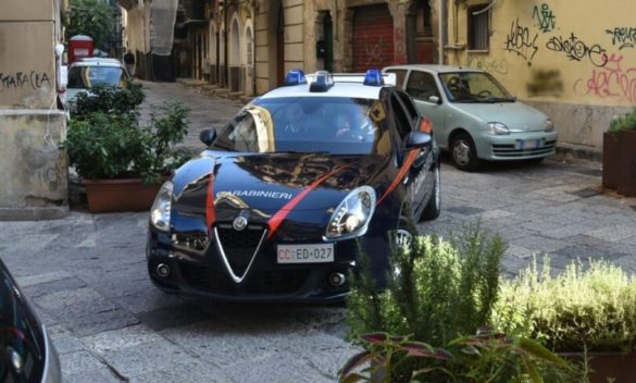Tentano di rubare due moto vicino al palazzo di giustizia di Palermo: arrestati