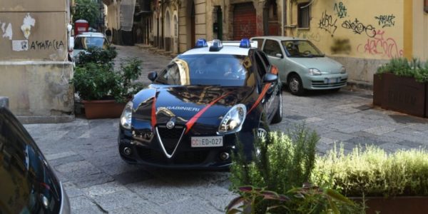 Tentano di rubare due moto vicino al palazzo di giustizia di Palermo: arrestati