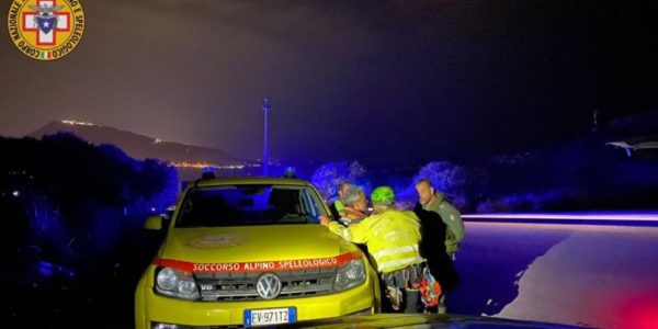 Monte Cofano, salvata di notte escursionista tedesca bloccata a 100 metri d'altezza