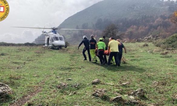 Palermo, operaio forestale cade in un dirupo a Monte Cuccio: lo tirano fuori gli uomini del Soccorso alpino