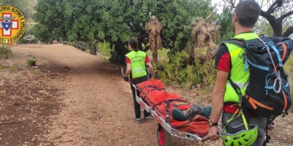 Turista infortunata allo Zingaro, prelevata dal Soccorso alpino