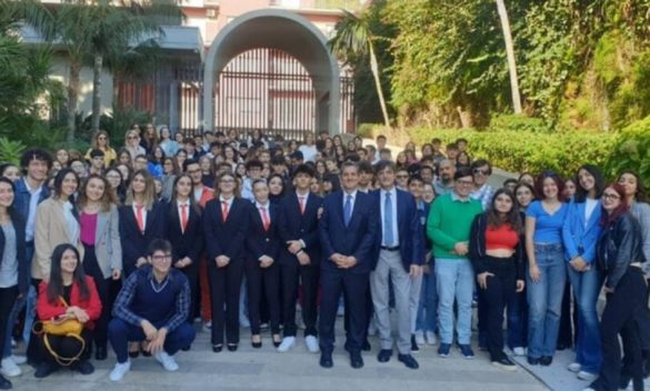Barachini a Messina intervistato dai giovani di Sicilia e Calabria inaugura la GDS Academy: fate domande, siate protagonisti