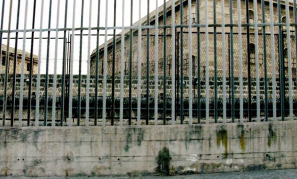 Palermo, detenuto cerca di portare droga in carcere e viene scoperto