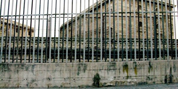 Palermo, detenuto cerca di portare droga in carcere e viene scoperto