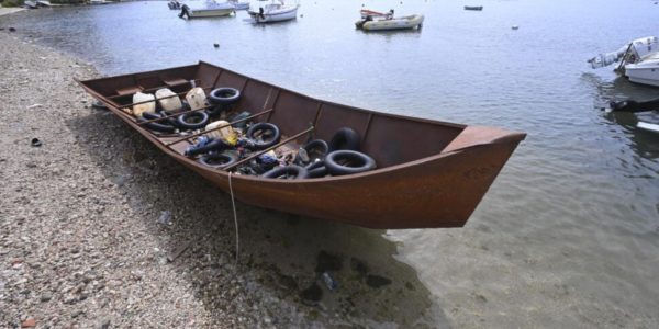 Traversata in solitaria per un tunisino su un barchino fino a Lampedusa