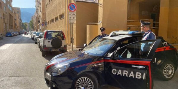 Spaccio di droga a Palermo, arrestato un giovane nel quartiere Zen