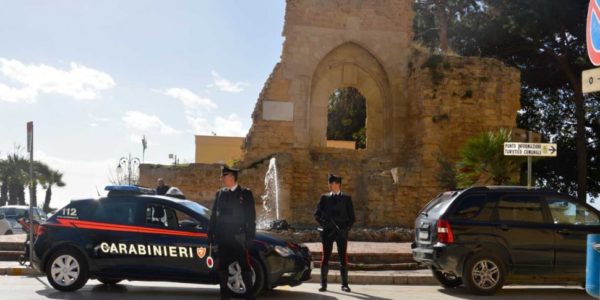 Un anziano ferito e rapinato in casa durante la notte, un arresto nel trapanese