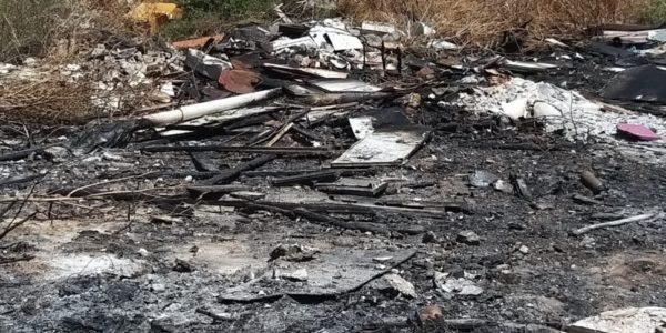 Incendi a Palermo, cumuli di rifiuti in fiamme: roghi anche sull'A29