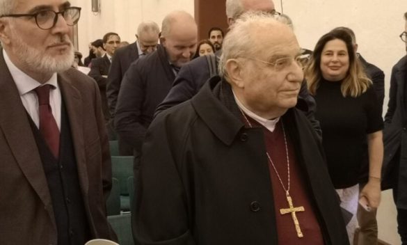Palermo, l'arcivescovo emerito Romeo: «Stop alle armi, s'investa su educazione e sanità pubblica»