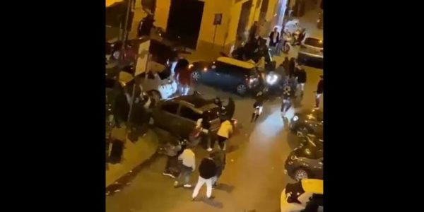 Palermo, c'è una pista sull'origine della rissa con sparatoria: il danneggiamento di tre auto