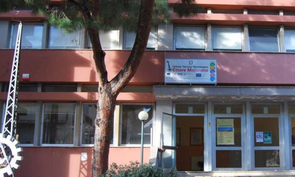 I 150 studenti di Milazzo intossicati in gita in Puglia, c'è una prima diagnosi: salmonella