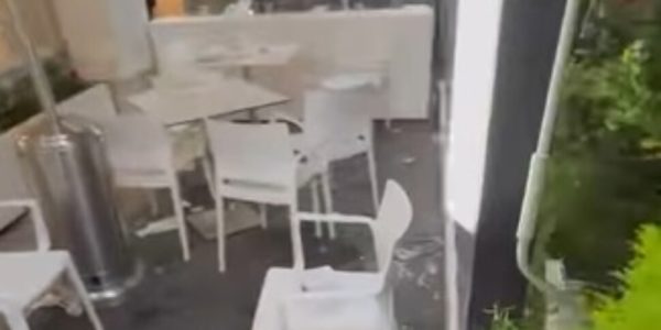 Aggressione a Catania, scoppia una maxi rissa al Caffè Europa: devastato il locale, indagini