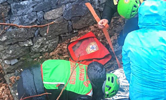 Ragazzino in gita scolastica cade sull'Etna, soccorso