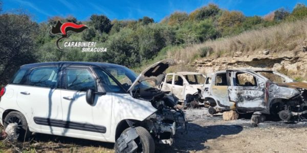 Buccheri, scoperto un cimitero di auto rubate