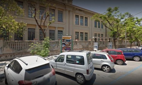 Palermo, furto alla scuola elementare Garzilli: i ladri scappano con uno scaldabagno