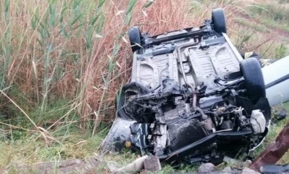 Incidente fra Belpasso e Paternò, auto finisce fuori strada e si ribalta: ferito il conducente
