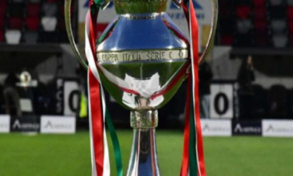 Scontri tra tifosi durante Padova-Catania, caos nell'intervallo della finale di Coppa Italia di Serie C