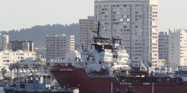 Lampedusa, due migranti soccorsi dall'Ocean Viking sono stati trasportati negli ospedali di Agrigento e Palermo