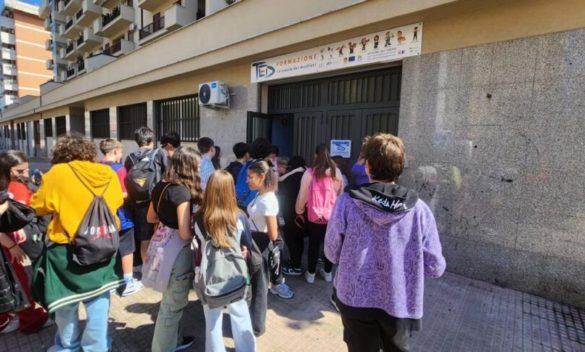 Palermo, per gli studenti di Sferracavallo gemellaggio con Belgio e Francia: «Così ragazzi e prof imparano a crescere»