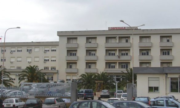 Incendio in ospedale a Ribera, morto paziente intrappolato tra le fiamme
