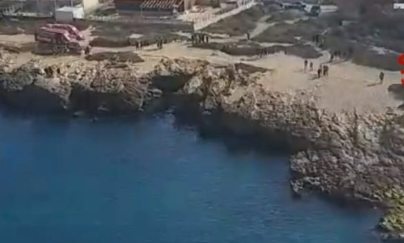 Punta Braccetto, si cerca ancora l'uomo disperso in mare: in azione pure i sommozzatori di Reggio Calabria