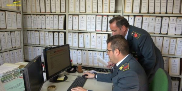 Vittoria, sequestrati 800 mila euro per bancarotta: tre a processo