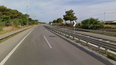 Incidente sulla Palermo-Mazara vicino allo svincolo per Punta Raisi, grave motociclista: traffico paralizzato